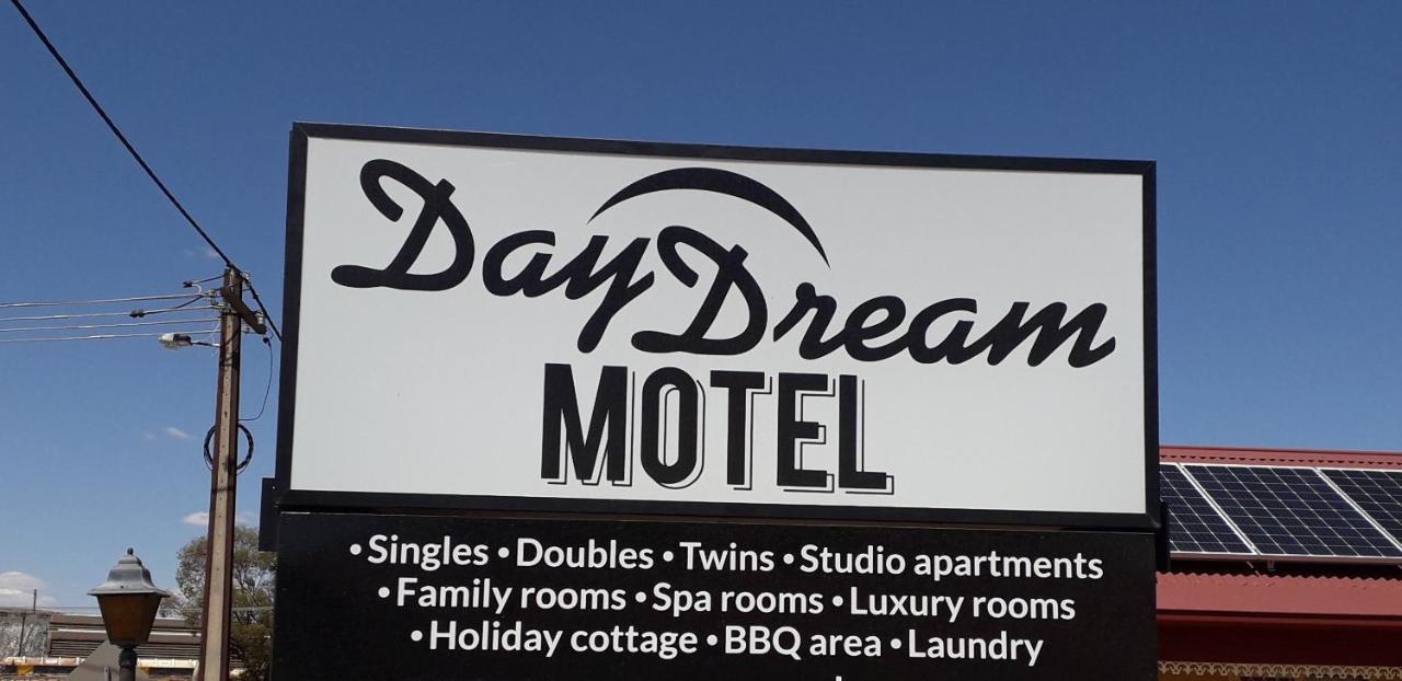 Daydream Motel And Apartments Broken Hill Eksteriør bilde